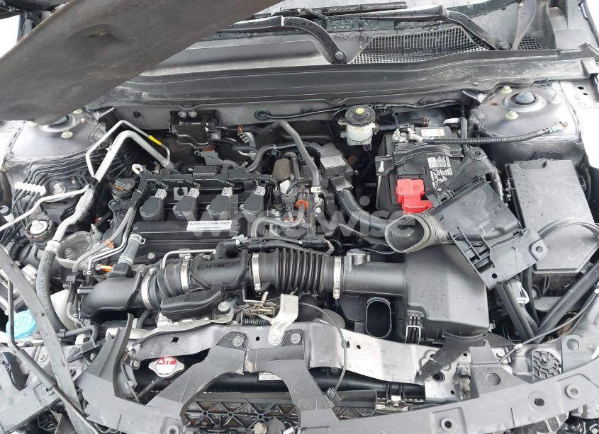 Photo 10 of 2019 Honda Accord LX (VIN 1HGCV1F13KA120717)