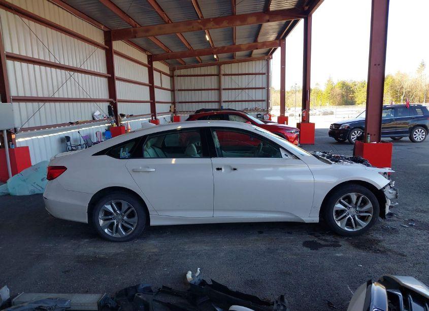 Photo 14 of 2018 Honda Accord LX (VIN 1HGCV1F14JA088200)