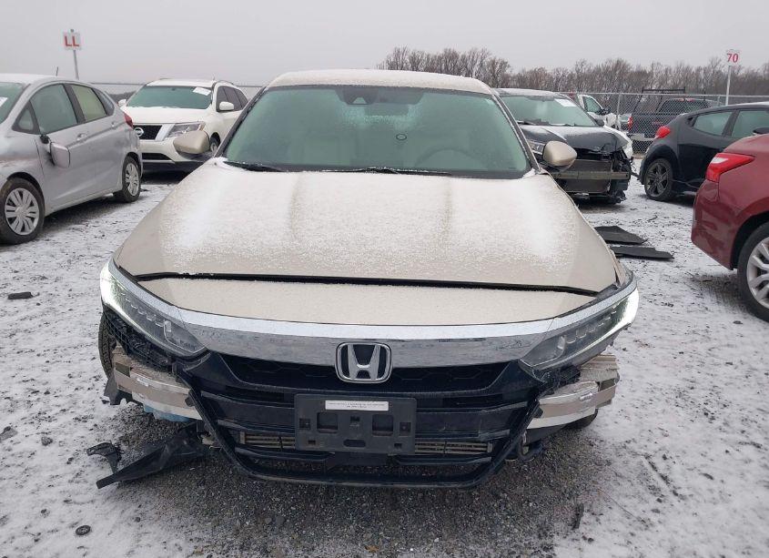Photo 12 of 2018 Honda Accord LX (VIN 1HGCV1F14JA096832)