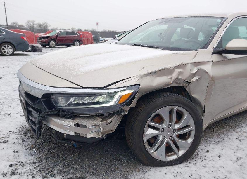 Photo 6 of 2018 Honda Accord LX (VIN 1HGCV1F14JA096832)