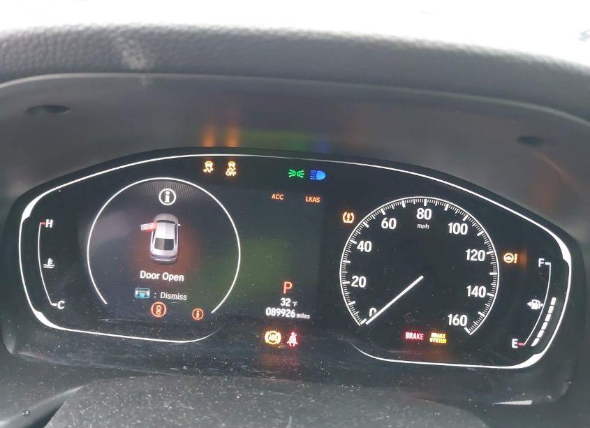 Photo 7 of 2018 Honda Accord LX (VIN 1HGCV1F14JA096832)