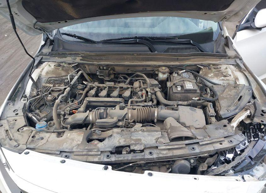 Photo 10 of 2018 Honda Accord LX (VIN 1HGCV1F14JA162487)