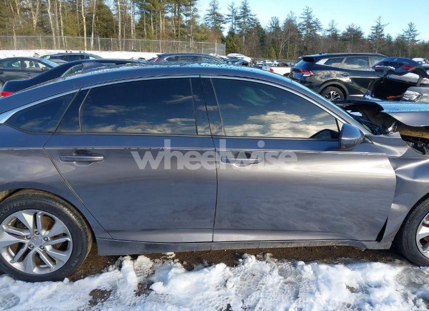 Photo 13 of 2018 Honda Accord LX (VIN 1HGCV1F14JA206505)