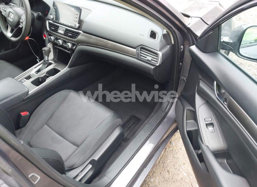 Photo 5 of 2018 Honda Accord LX (VIN 1HGCV1F14JA222123)