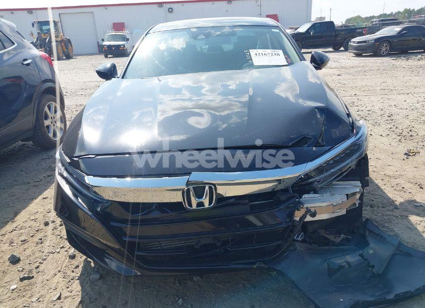 Photo 12 of 2018 Honda Accord LX (VIN 1HGCV1F14JA233526)