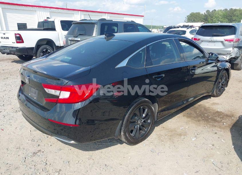 Photo 4 of 2018 Honda Accord LX (VIN 1HGCV1F14JA233526)