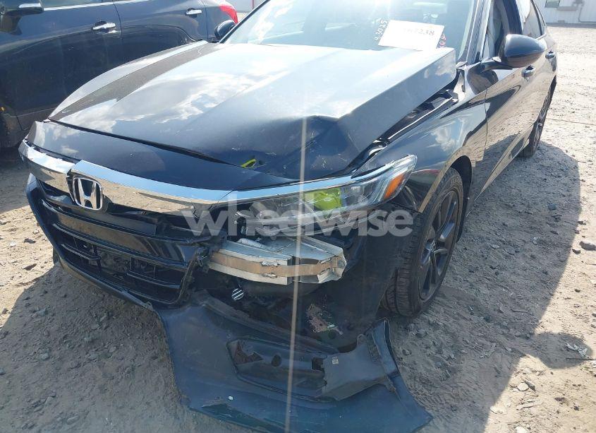 Photo 6 of 2018 Honda Accord LX (VIN 1HGCV1F14JA233526)