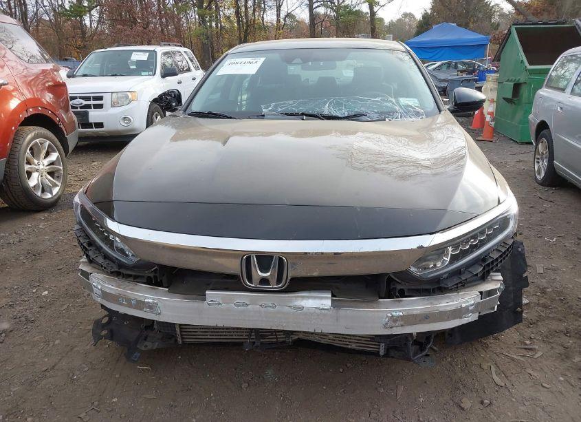 Photo 12 of 2018 Honda Accord LX (VIN 1HGCV1F14JA238189)