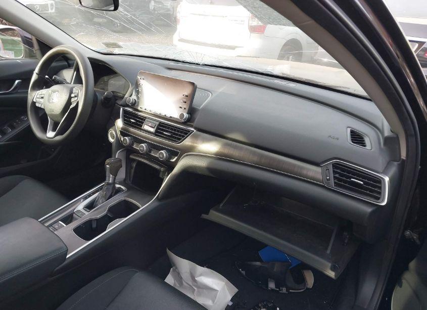 Photo 5 of 2018 Honda Accord LX (VIN 1HGCV1F14JA238189)