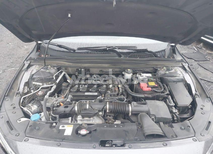 Photo 10 of 2018 Honda Accord LX (VIN 1HGCV1F14JA240301)