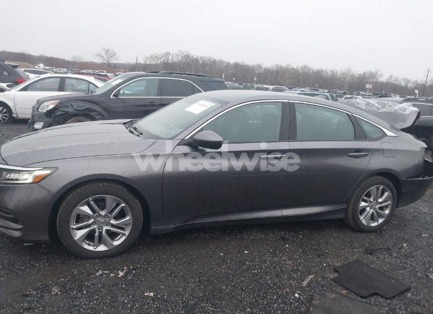 Photo 14 of 2018 Honda Accord LX (VIN 1HGCV1F14JA240301)