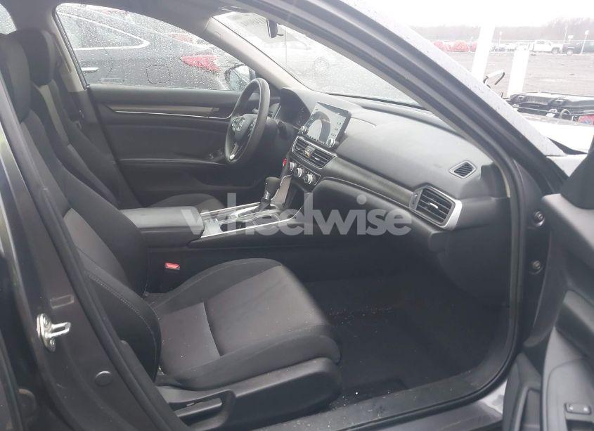 Photo 5 of 2018 Honda Accord LX (VIN 1HGCV1F14JA240301)