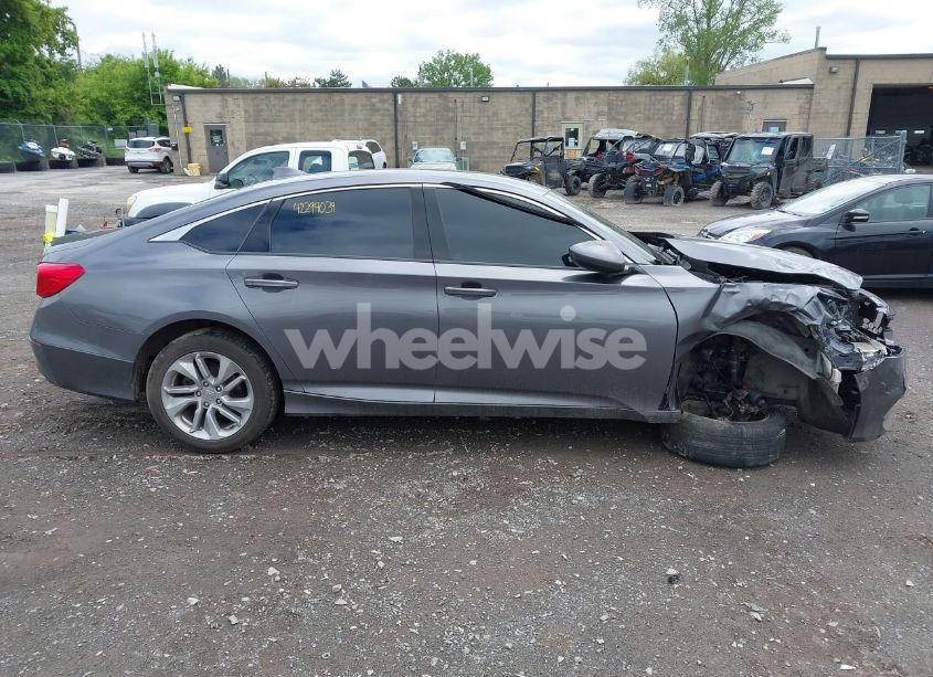 Photo 14 of 2018 Honda Accord LX (VIN 1HGCV1F14JA257115)