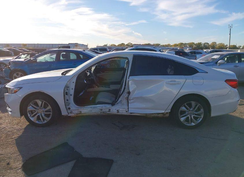 Photo 15 of 2019 Honda Accord LX (VIN 1HGCV1F14KA041850)