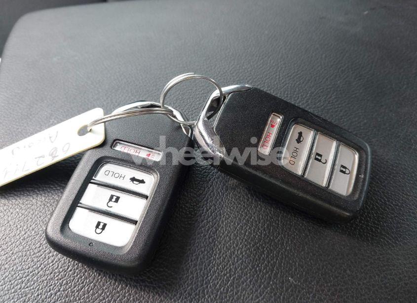 Photo 11 of 2019 Honda Accord LX (VIN 1HGCV1F14KA062794)