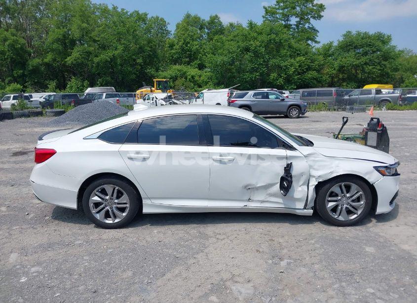 Photo 13 of 2019 Honda Accord LX (VIN 1HGCV1F14KA067624)