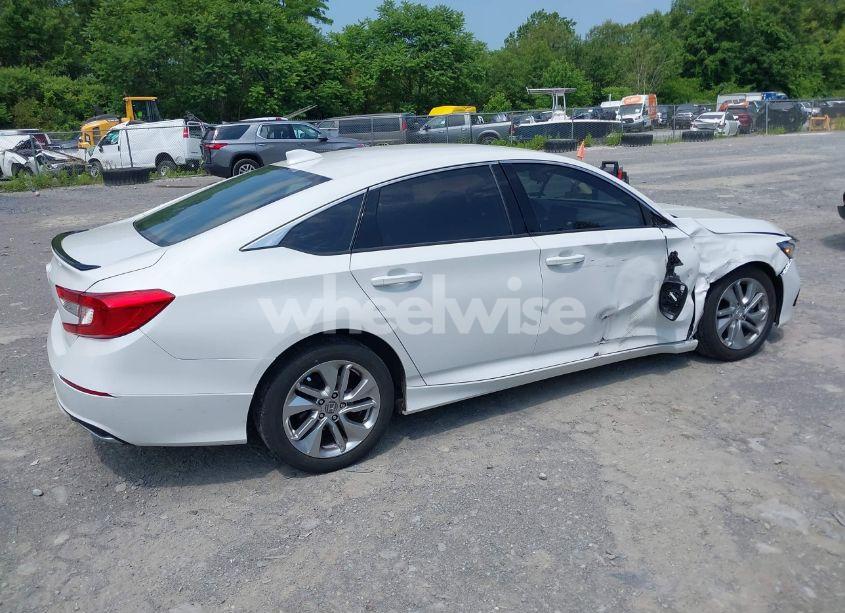Photo 4 of 2019 Honda Accord LX (VIN 1HGCV1F14KA067624)