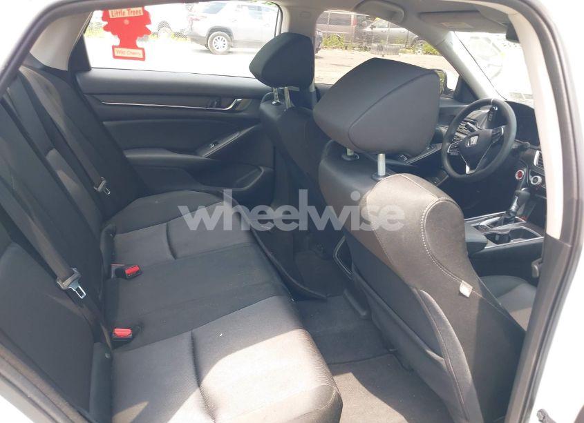 Photo 8 of 2019 Honda Accord LX (VIN 1HGCV1F14KA067624)