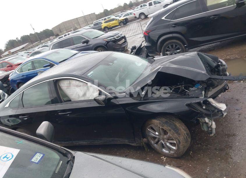 Photo 13 of 2019 Honda Accord LX (VIN 1HGCV1F14KA122203)