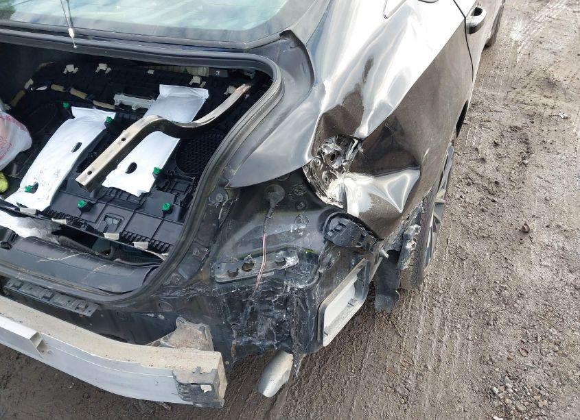 Photo 18 of 2019 Honda Accord LX (VIN 1HGCV1F14KA172468)