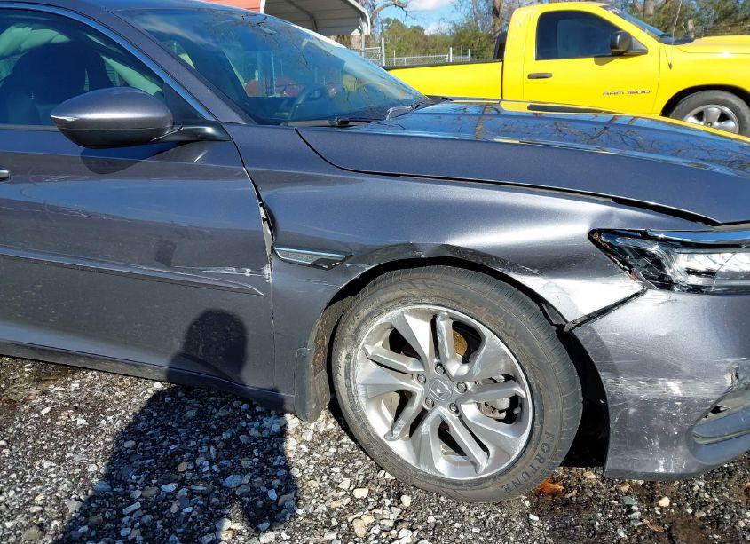 Photo 6 of 2020 Honda Accord LX (VIN 1HGCV1F14LA047567)