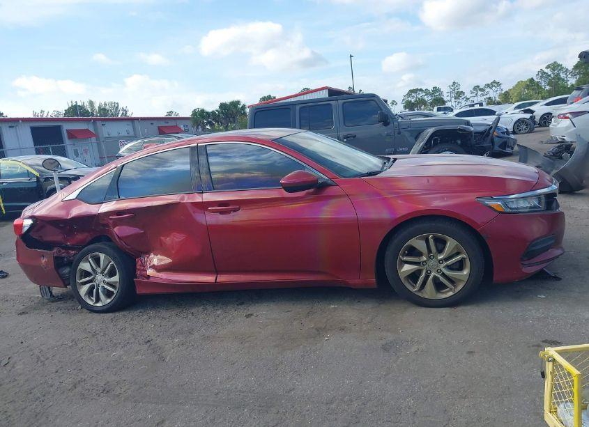 Photo 13 of 2018 Honda Accord LX (VIN 1HGCV1F15JA074418)