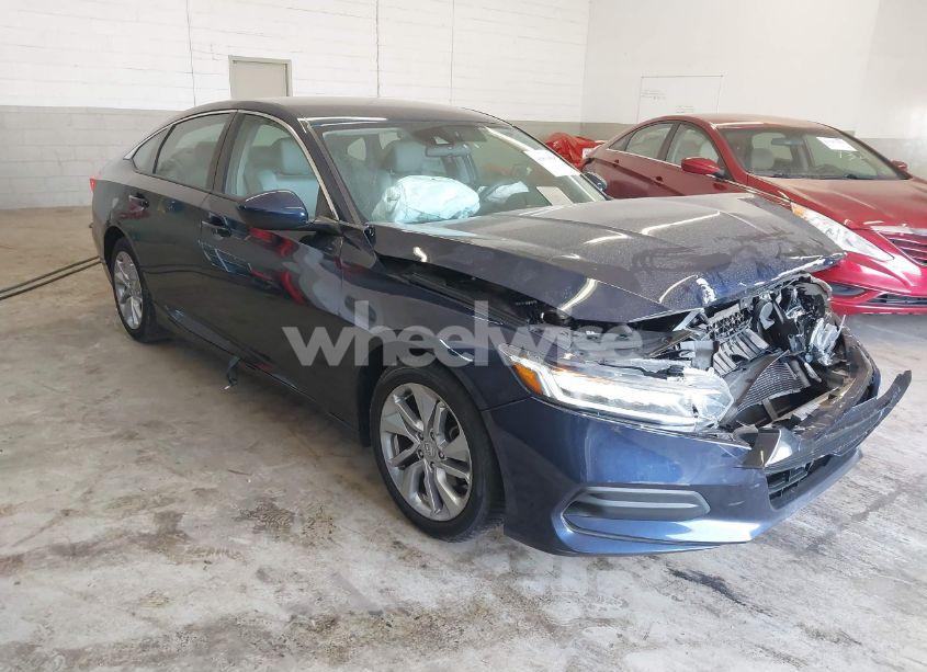 2018 Honda Accord LX (VIN 1HGCV1F15JA100872) main photo