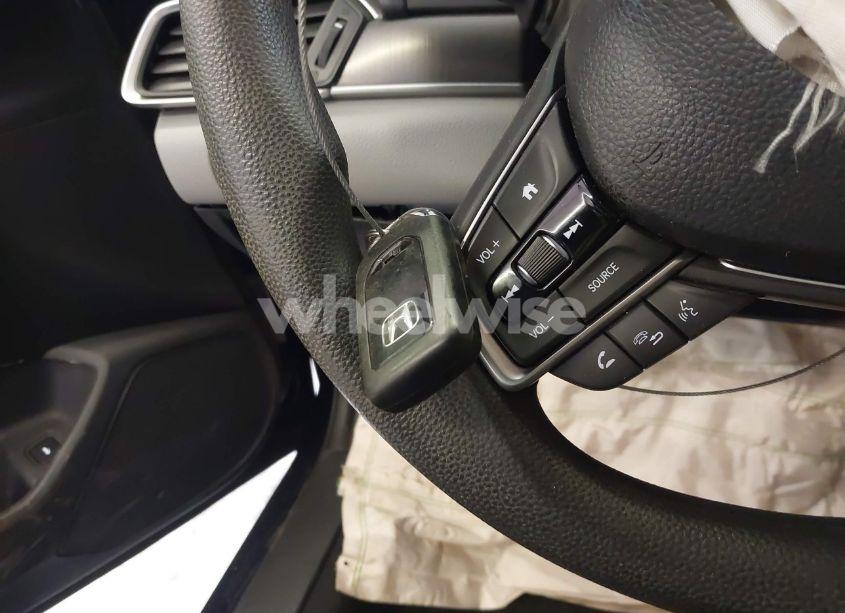 Photo 11 of 2018 Honda Accord LX (VIN 1HGCV1F15JA100872)