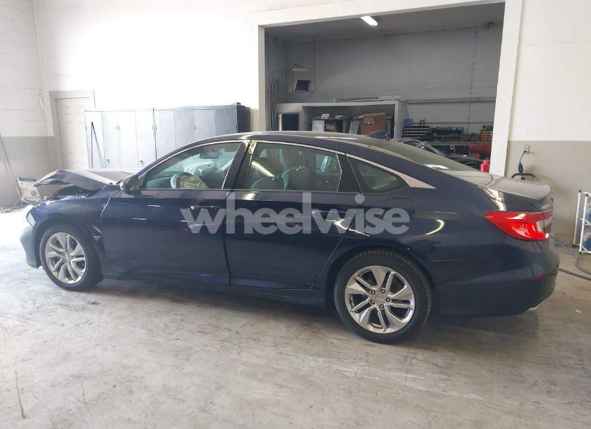Photo 15 of 2018 Honda Accord LX (VIN 1HGCV1F15JA100872)