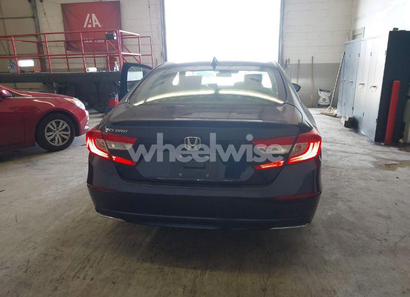 Photo 17 of 2018 Honda Accord LX (VIN 1HGCV1F15JA100872)