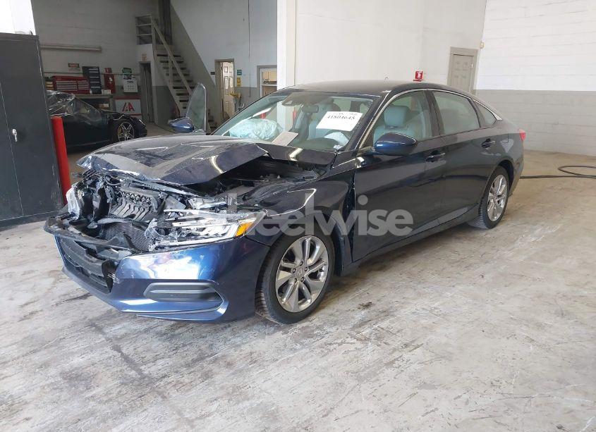 Photo 2 of 2018 Honda Accord LX (VIN 1HGCV1F15JA100872)