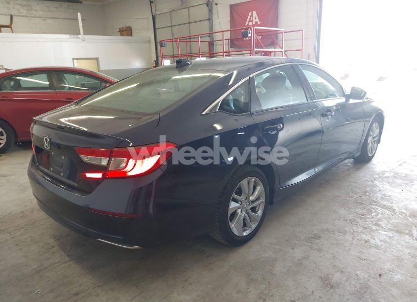 Photo 4 of 2018 Honda Accord LX (VIN 1HGCV1F15JA100872)