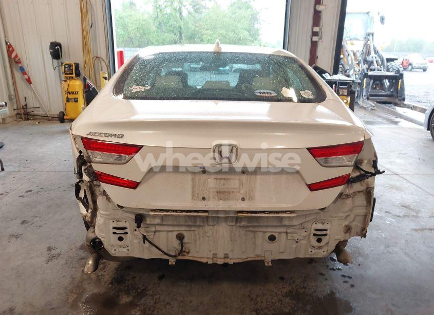 Photo 16 of 2018 Honda Accord LX (VIN 1HGCV1F15JA131636)