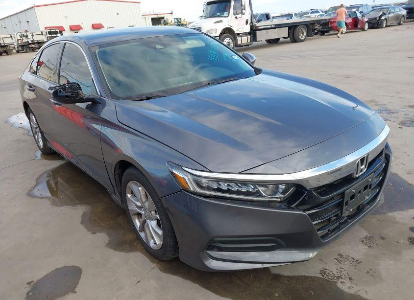 2018 Honda Accord LX (VIN 1HGCV1F15JA202267) main photo