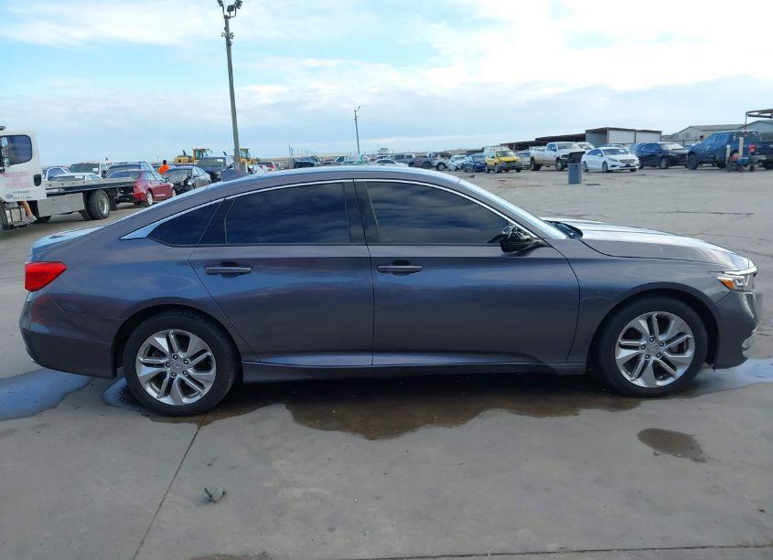 Photo 13 of 2018 Honda Accord LX (VIN 1HGCV1F15JA202267)