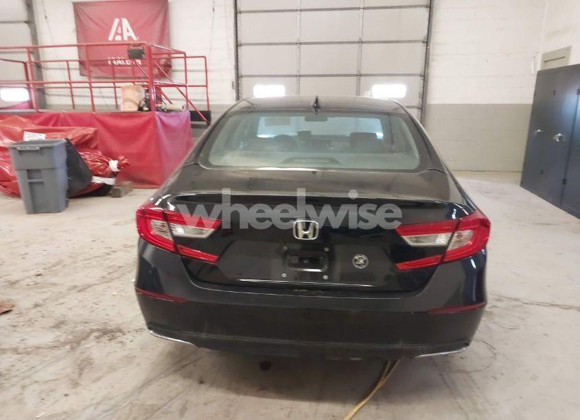 Photo 17 of 2018 Honda Accord LX (VIN 1HGCV1F15JA207131)