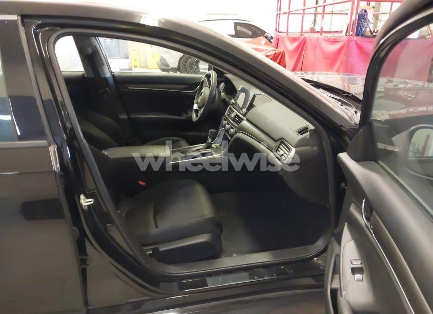 Photo 5 of 2018 Honda Accord LX (VIN 1HGCV1F15JA207131)