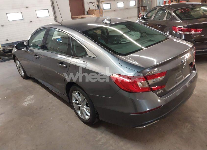 Photo 3 of 2018 Honda Accord LX (VIN 1HGCV1F15JA219134)