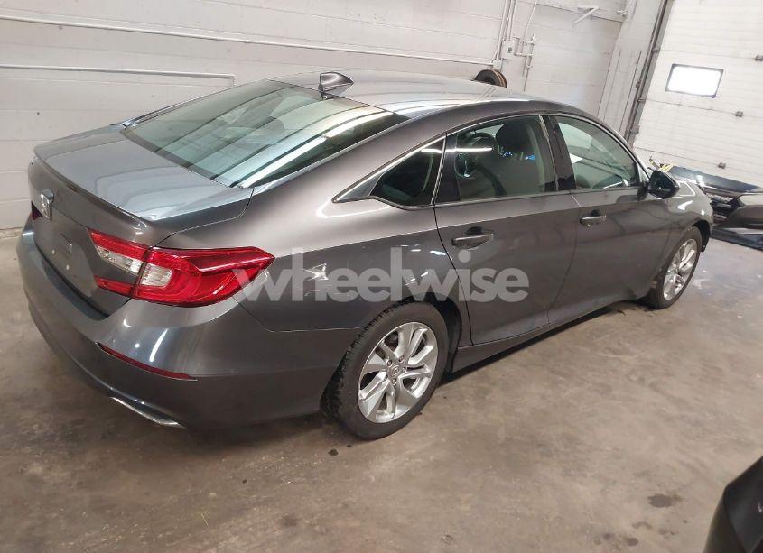 Photo 4 of 2018 Honda Accord LX (VIN 1HGCV1F15JA219134)