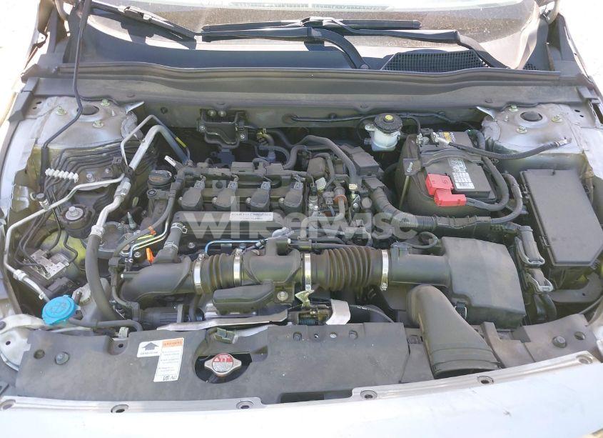 Photo 10 of 2018 Honda Accord LX (VIN 1HGCV1F15JA245667)