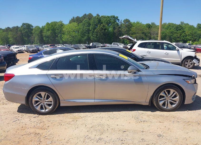 Photo 13 of 2018 Honda Accord LX (VIN 1HGCV1F15JA245667)