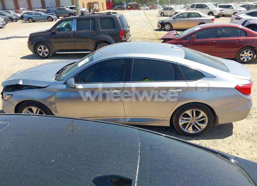 Photo 14 of 2018 Honda Accord LX (VIN 1HGCV1F15JA245667)