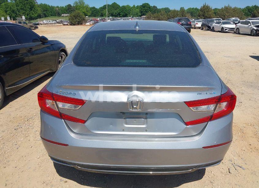 Photo 16 of 2018 Honda Accord LX (VIN 1HGCV1F15JA245667)