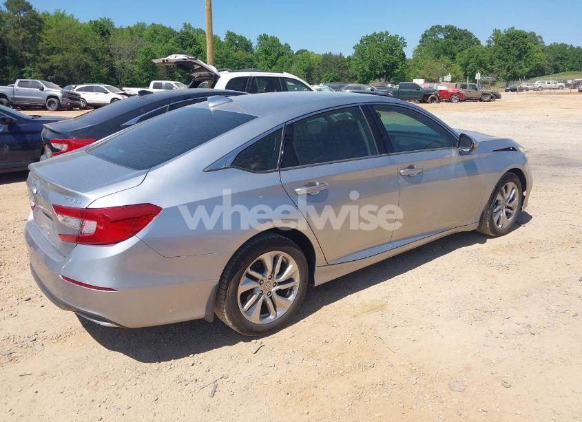 Photo 4 of 2018 Honda Accord LX (VIN 1HGCV1F15JA245667)