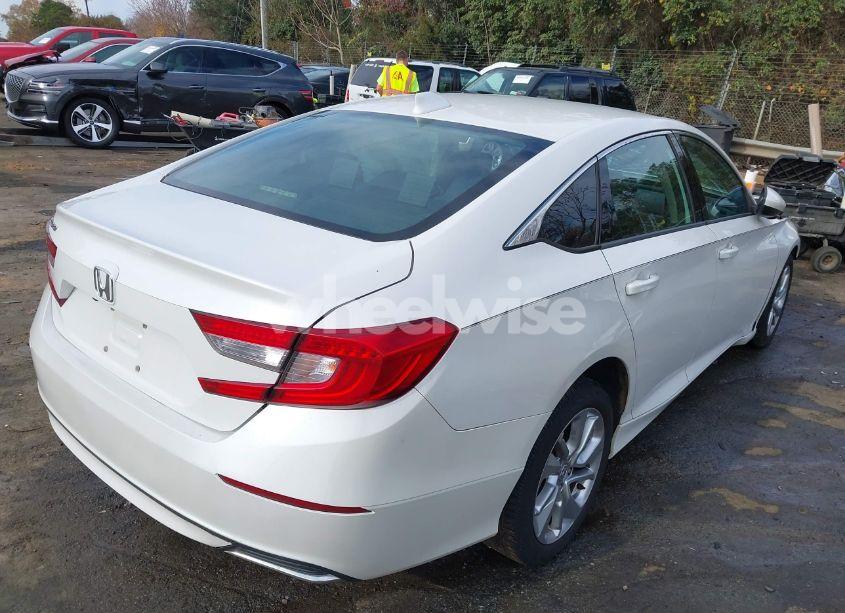 Photo 4 of 2019 Honda Accord LX (VIN 1HGCV1F15KA015192)