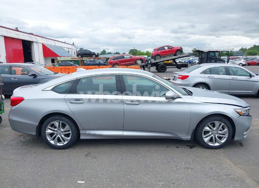 Photo 13 of 2019 Honda Accord LX (VIN 1HGCV1F15KA045258)