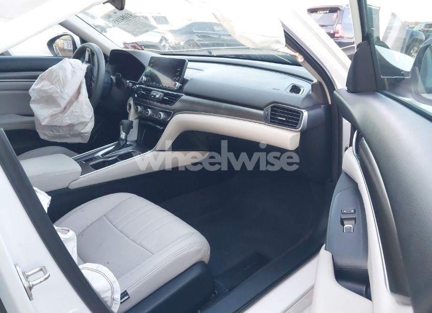 Photo 5 of 2019 Honda Accord LX (VIN 1HGCV1F15KA117558)