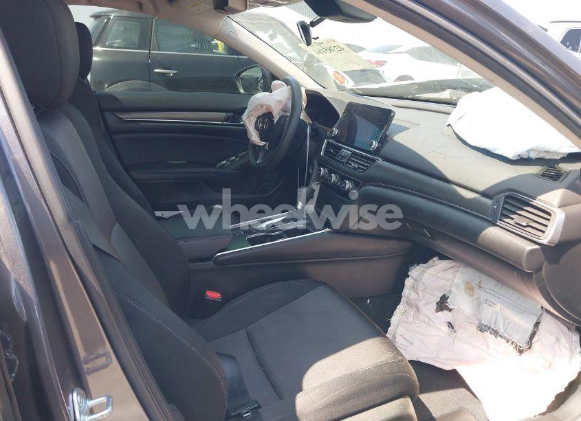 Photo 5 of 2021 Honda Accord LX (VIN 1HGCV1F15MA117630)