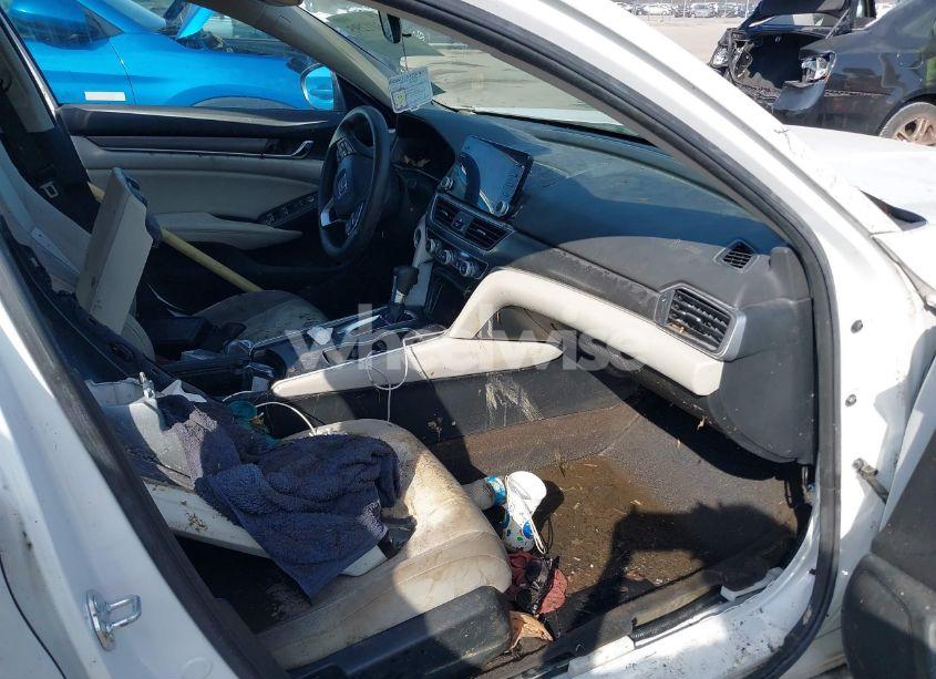 Photo 5 of 2021 Honda Accord LX (VIN 1HGCV1F15MA120351)