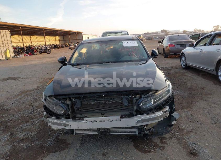 Photo 13 of 2022 Honda Accord LX (VIN 1HGCV1F15NA043305)